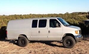 Elite Ford E250 E350 Lift Kit 2 Inch